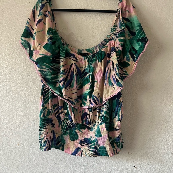 Torrid 5X Floral Off-Shoulder Top - Green and Pink Tropical Coastal Vacation - Picture 10 of 15